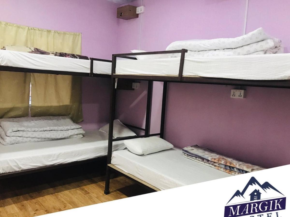 Margik Backpackers Hostel Покхара Экстерьер фото