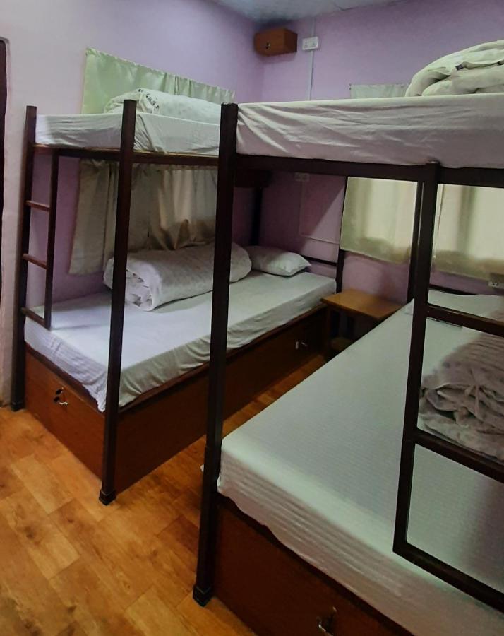 Margik Backpackers Hostel Покхара Экстерьер фото