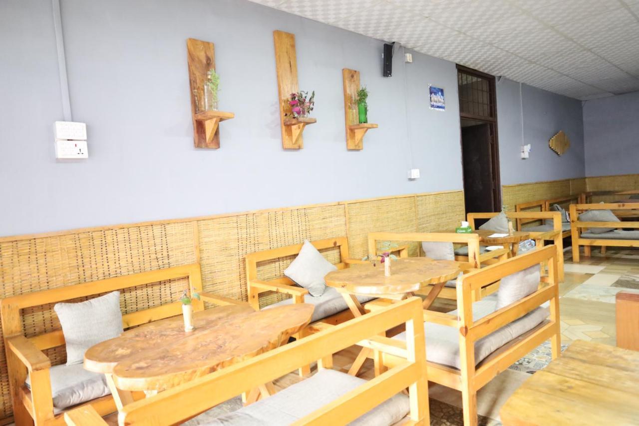 Margik Backpackers Hostel Покхара Экстерьер фото