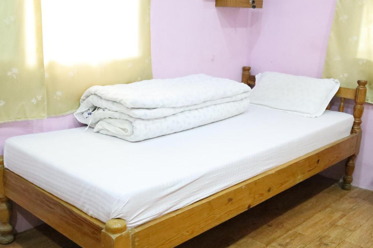 Margik Backpackers Hostel Покхара Экстерьер фото