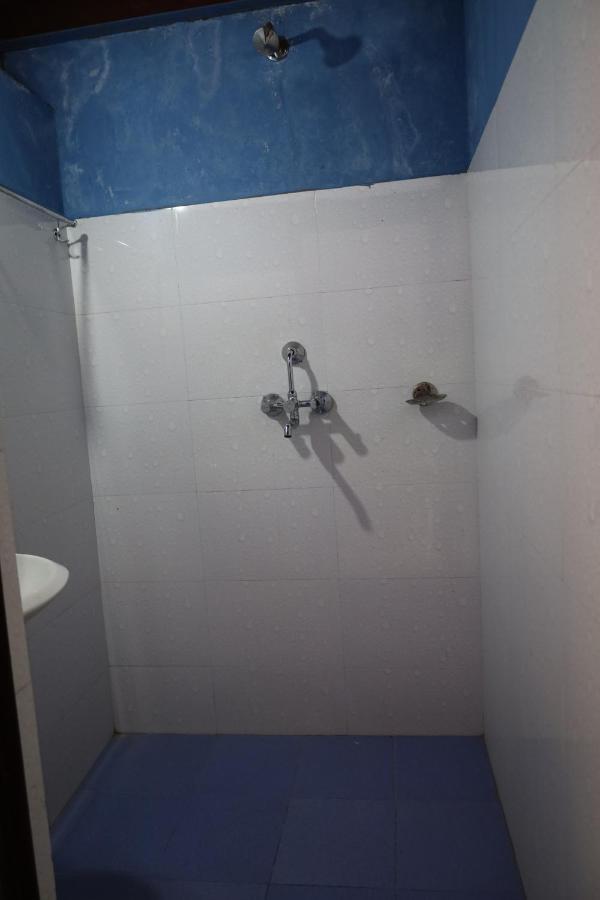 Margik Backpackers Hostel Покхара Экстерьер фото