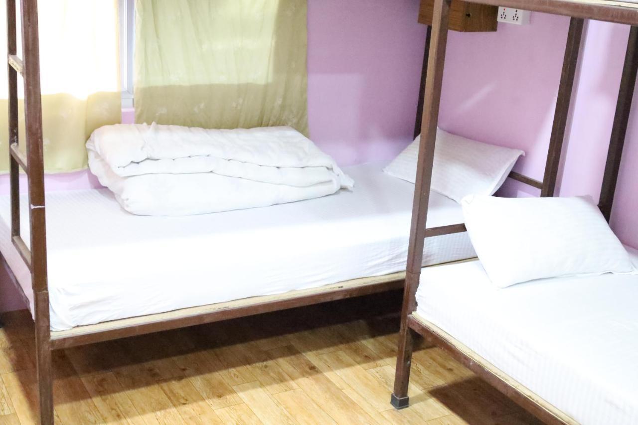 Margik Backpackers Hostel Покхара Экстерьер фото
